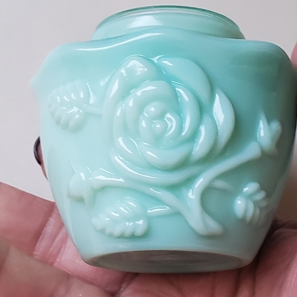 AVON VINTAGE 1970S JADEITE MOONWIND POWDER SACHET JAR W/ LID - Picture 7 of 7
